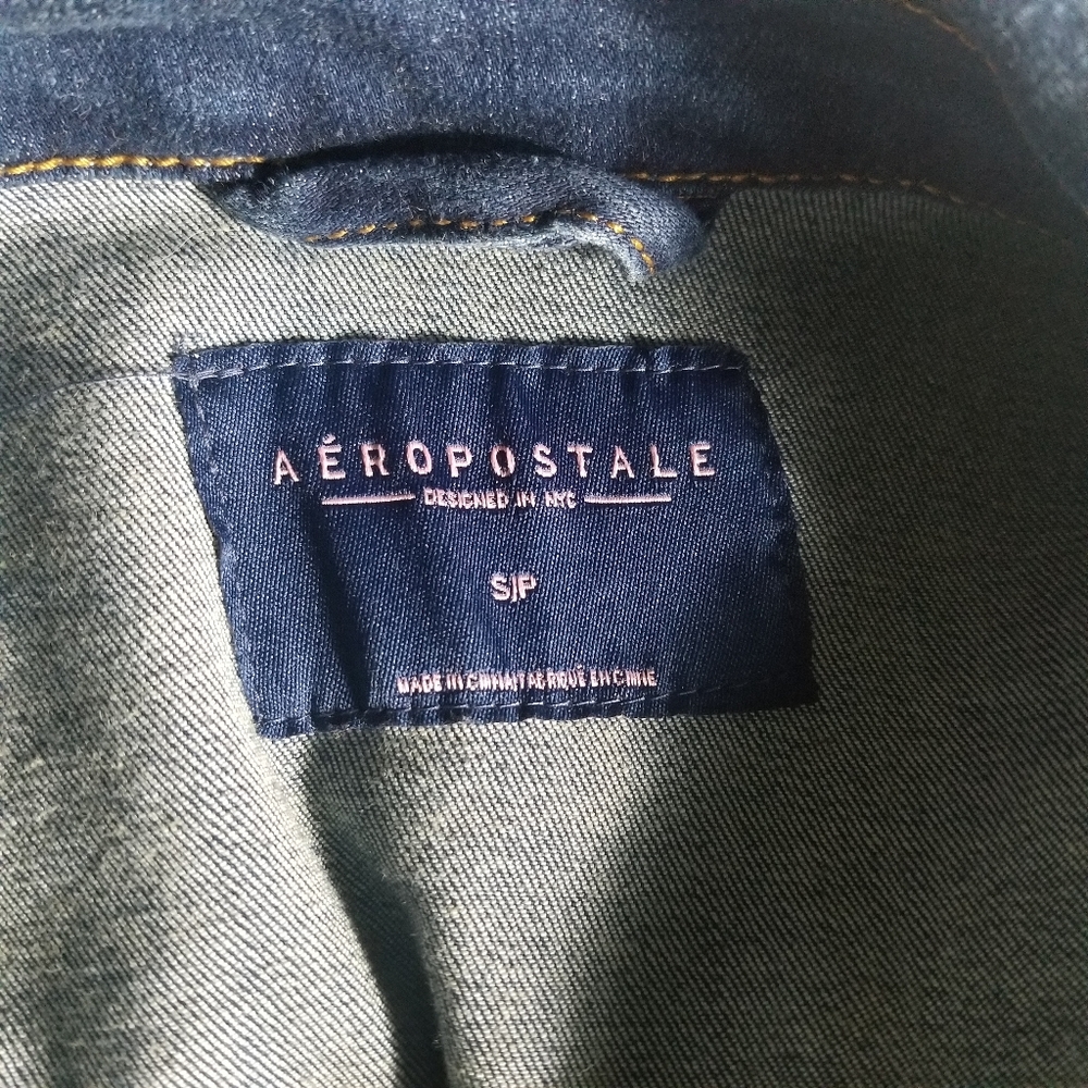 AEROPOSTALE DISTRESSED JEAN JACKET SIZE SMALL - Picture 3 of 12
